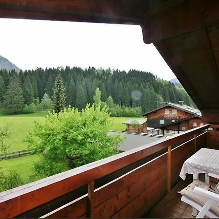 Liegmann Apartment *